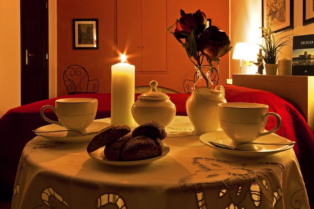 B&B Cortile Di Venere Trapani Luaran gambar